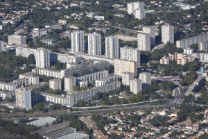 France, Gard (30), Nîmes, quartier Pissevin et Valdegour  (vue aérienne)