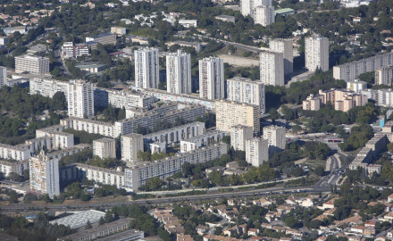 France, Gard (30), Nîmes, quartier Pissevin et Valdegour  (vue aérienne)