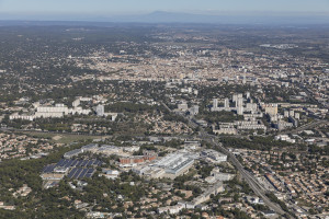 France, Gard (30), Nîmes, quartier Pissevin et Valdegour  (vue aérienne)